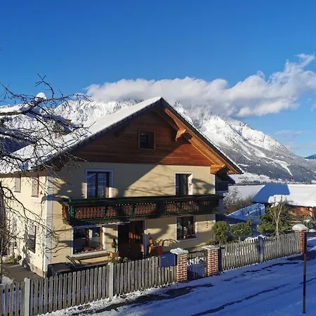 Apartment Vesna S Oblarn